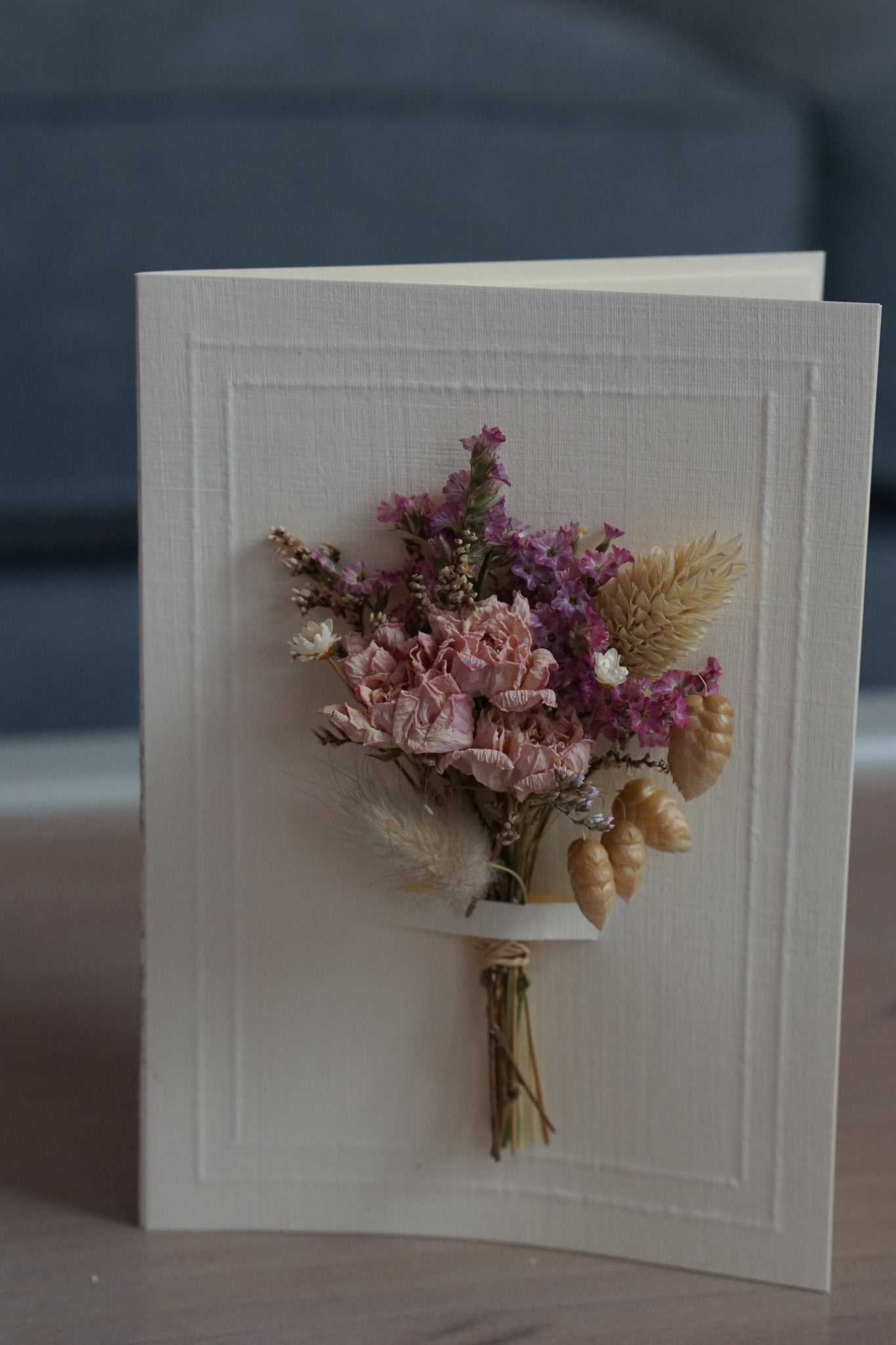 A6 Dried Flower Bouquet Greeting Card - Ivory - Boxed - Pink & Cream