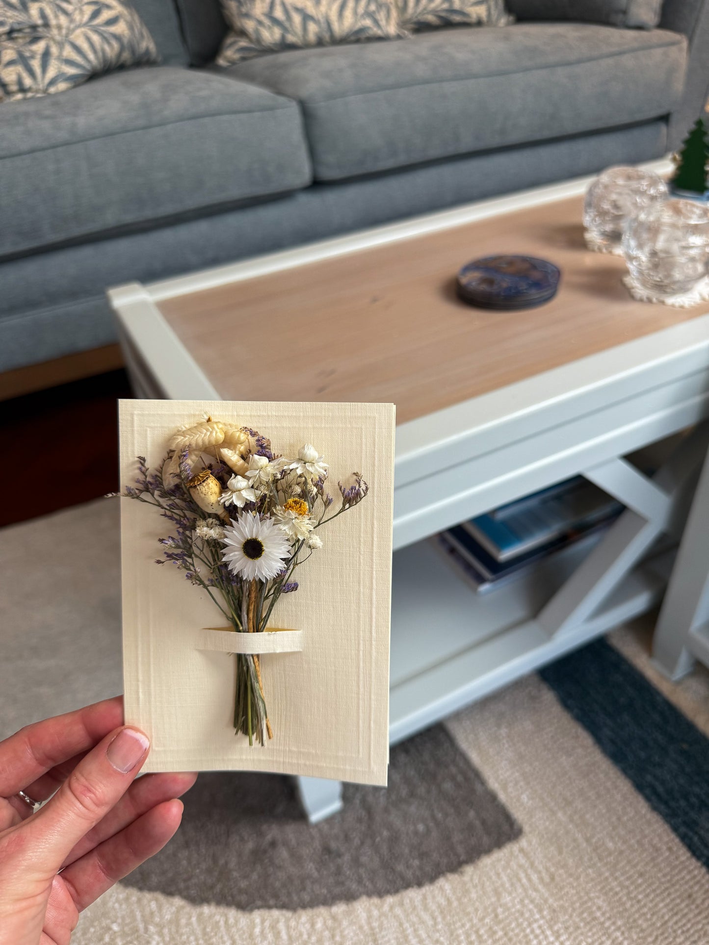 A6 Dried Flower Bouquet Greeting Card - Ivory - Boxed - White & Lilac