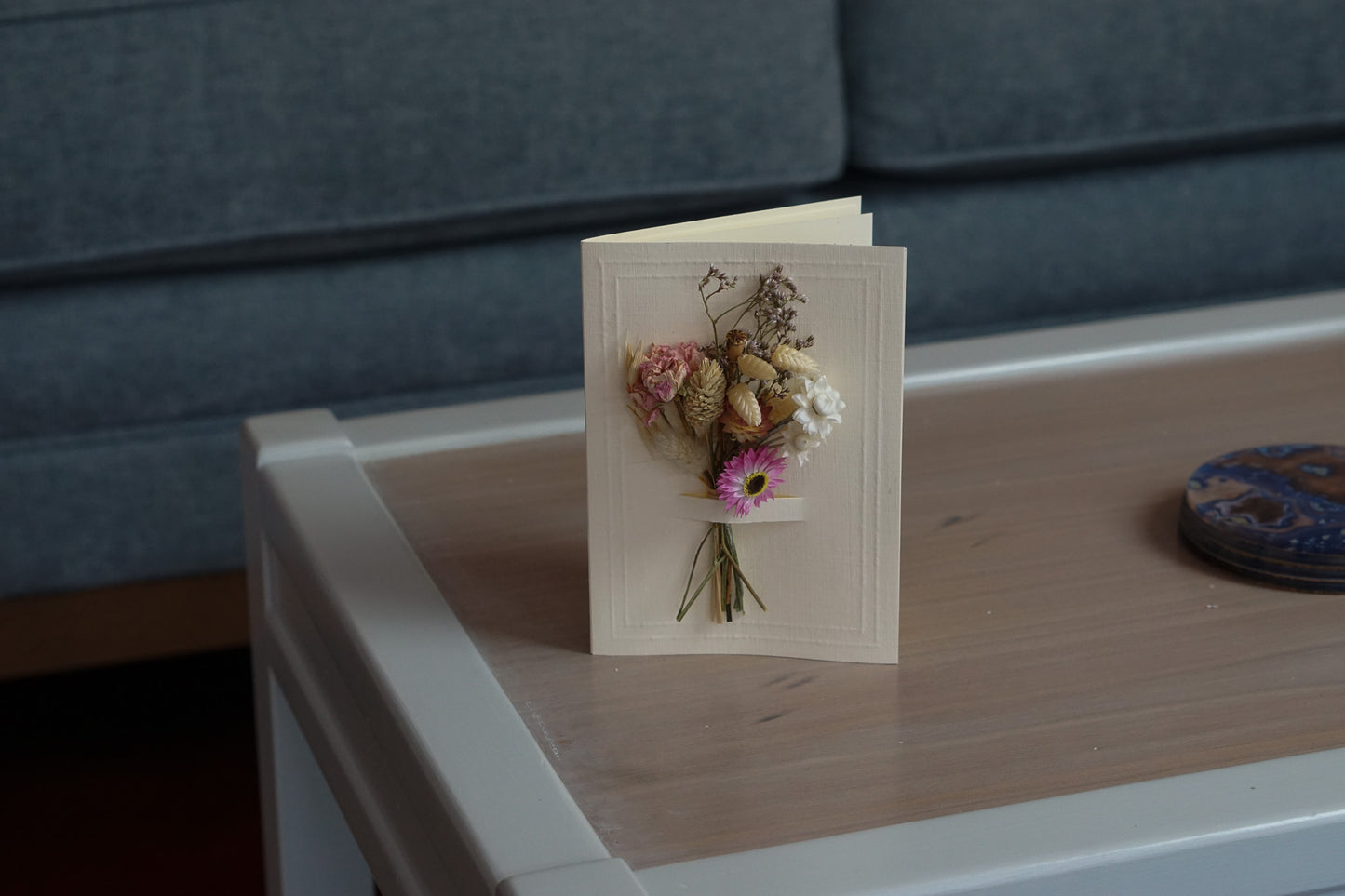 A6 Dried Flower Bouquet Greeting Card - Ivory - Boxed -Everlasting daisy