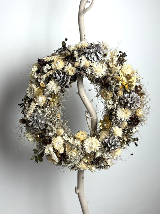 Monochrome & Gold Wreath
